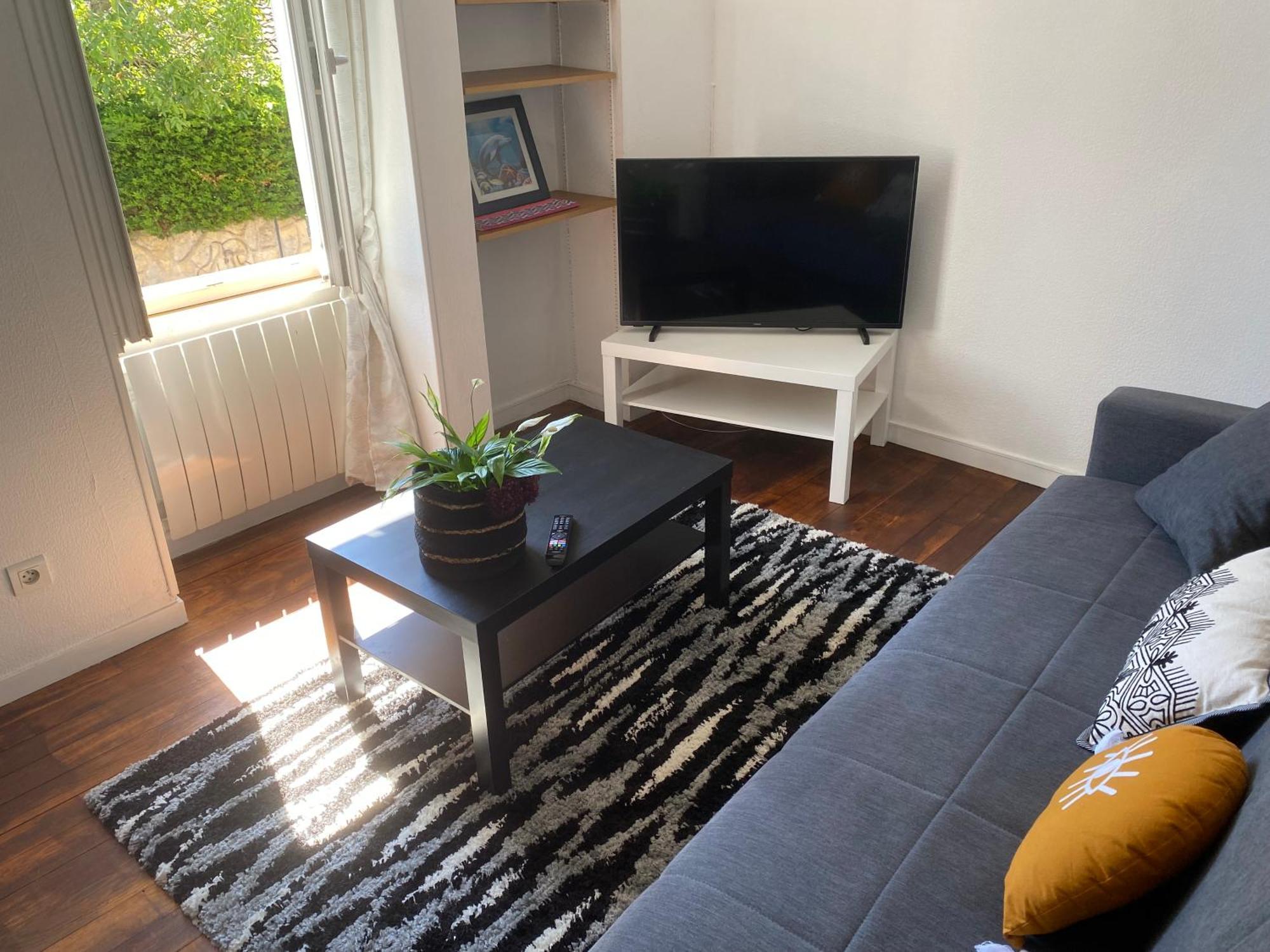 Haut De Jardin Dans Une Maison 디종 외부 사진