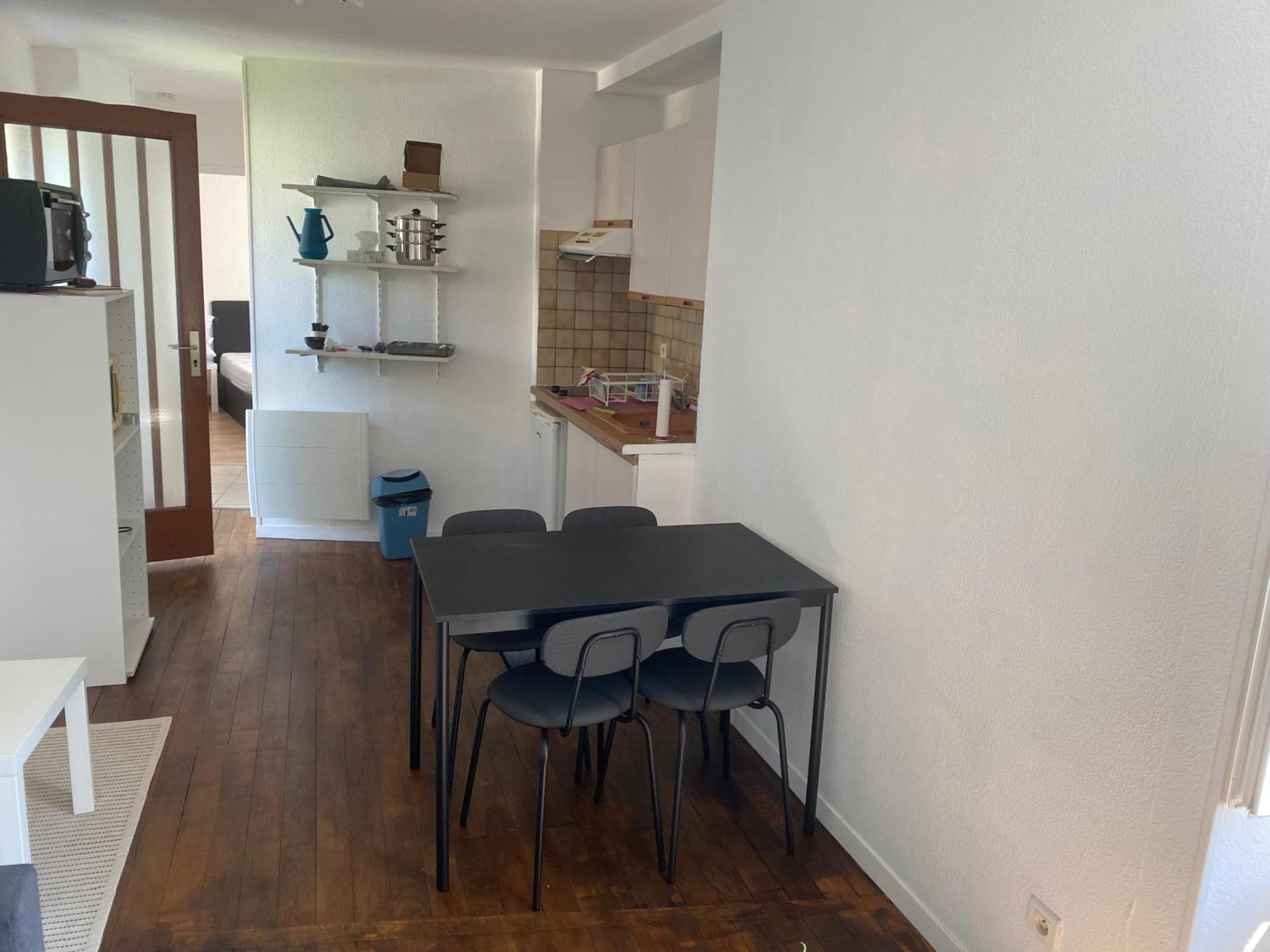 Haut De Jardin Dans Une Maison 디종 외부 사진
